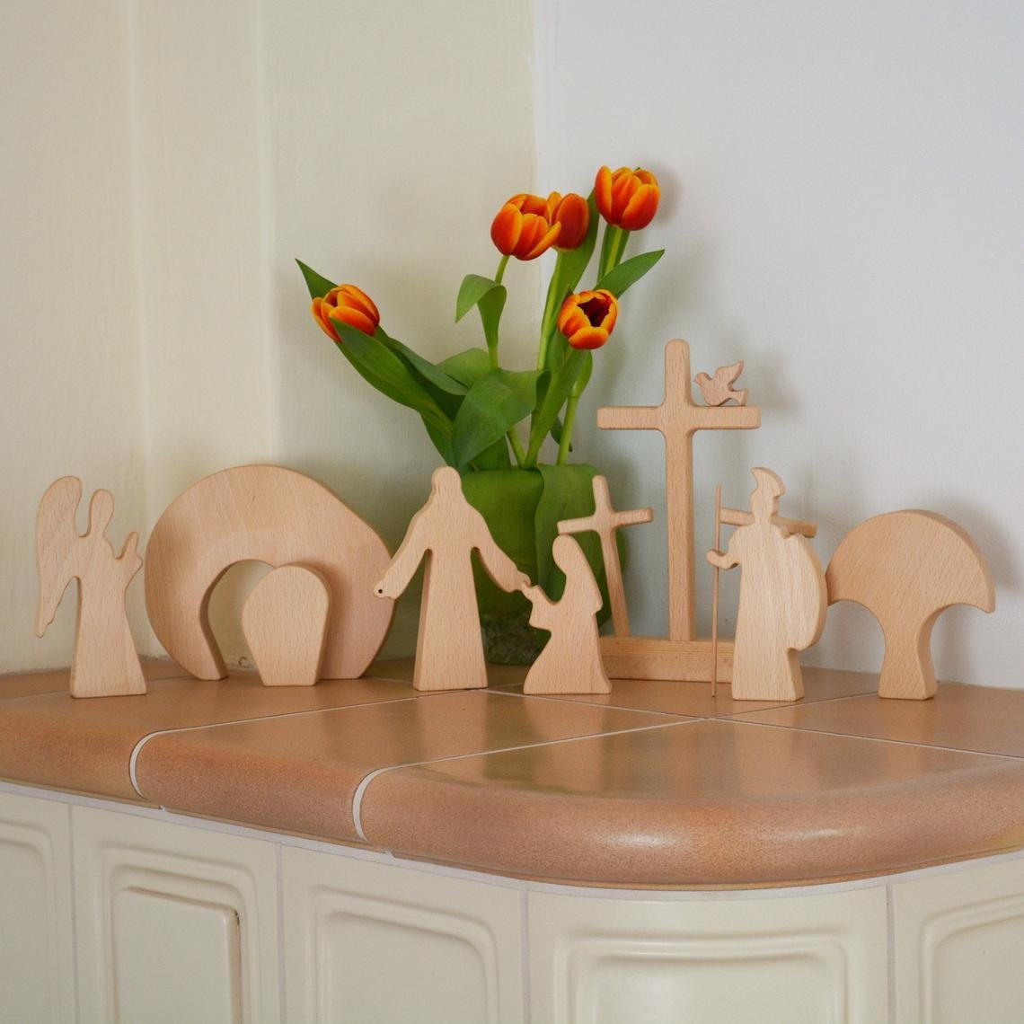 Jesus Tomb-Easter Scene Wooden Decoration